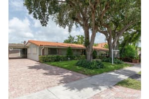 21000 NE 24th Ct, Miami, FL 33180, Sold 01/26/21