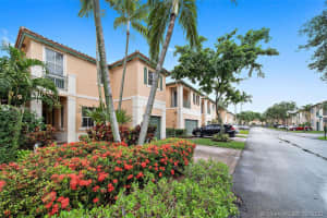 14421 NW 83rd Ave, Hialeah, FL 33016, Sold 10/30/20