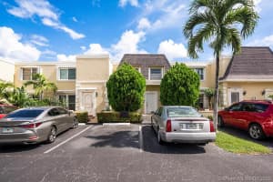 2413 NE 10th St, Hallandale Beach, FL 33009, Sold 11/18/20