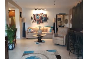 2710 S Ocean Dr, Hollywood, FL 33019, Sold 10/15/20