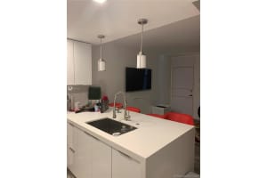 322 Taylor St #1h, Hollywood, FL 33019, Sold 10/05/20