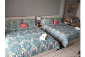 7904 West Dr, North Bay Village, FL 33141, Sold 02/09/21
