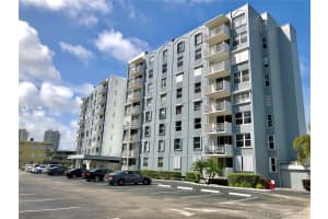 430 Golden Isles Dr # 103, Hallandale Beach, FL 33009, Sold 12/21/20