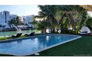 850 S Shore Dr, Miami Beach, FL 33141, Sold 02/09/21