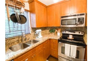 8591 SW 109th Ave, Miami, FL 33173, Sold 10/29/20