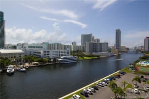400 Leslie Dr, Hallandale Beach, FL 33009, Sold 09/11/20