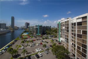 400 Leslie Dr, Hallandale Beach, FL 33009, Sold 09/11/20