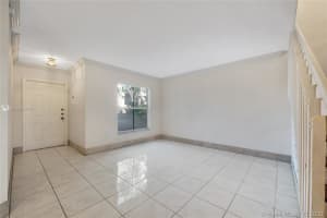 9167 Fontainebleau Blvd, Miami, FL 33172, Sold 11/25/20