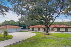 10951 SW 25th St, Davie, FL 33324, Sold 10/09/20