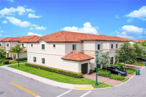 4208 N Dixie Hwy, Oakland Park, FL 33334, Sold 10/26/20