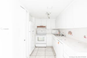 7832 Collins Ave, Miami Beach, FL 33141, Sold 09/10/20