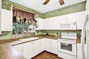 172 Riverwalk Cir, Sunrise, FL 33326, Sold 09/02/20