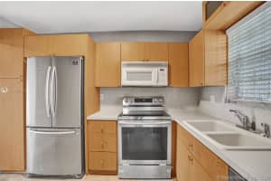 7980 N French Dr, Pembroke Pines, FL 33024, Sold 11/18/20