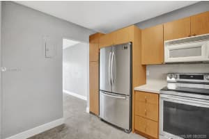 7980 N French Dr, Pembroke Pines, FL 33024, Sold 11/18/20