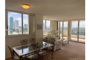 6422 Collins Ave, Miami Beach, FL 33141, Sold 12/18/20