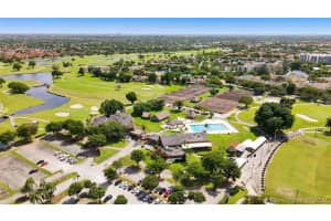6530 Kendale Lakes Dr, Miami, FL 33183, Sold 10/21/20
