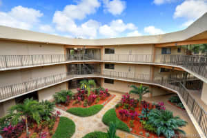 8005 SW 107th Ave, Miami, FL 33173, Sold 05/17/21