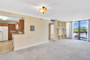401 69th St, Miami, FL 33141, Sold 09/03/20