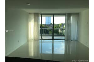 2950 NE 188th St, Miami, FL 33180, Sold 12/04/20