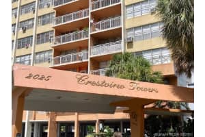 2025 NE 164th St, North Miami Beach, FL 33162, Sold 09/25/20