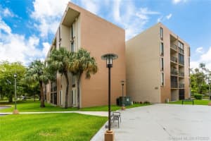 9110 Fontainebleau Blvd, Miami, FL 33172, Sold 11/20/20