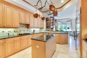 1566 NE 194th St, Miami, FL 33179, Sold 11/30/20