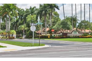 10279 N Circle Lake Dr, Boynton Beach, FL 33437, Sold 11/09/20