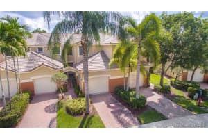 4304 Vineyard Cir, Weston, FL 33332, Sold 09/02/20