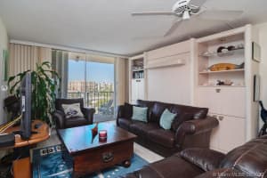 1009 N Ocean Blvd, Pompano Beach, FL 33062, Sold 10/26/20