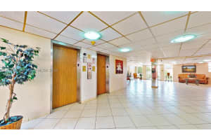 5050 NW 7th St, Miami, FL 33126, Sold 09/28/20
