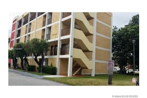 9220 Fontainebleau Blvd, Miami, FL 33172, Sold 10/30/20