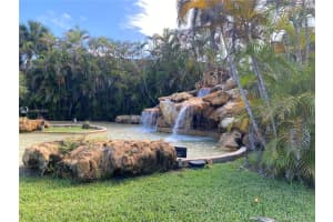 9392 SW 77th Ave APT E6, Miami, FL 33156, Sold 09/16/20