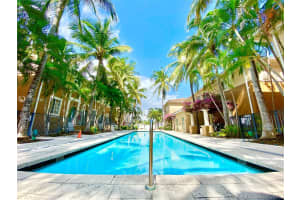 2811 NE 185th St, Aventura, FL 33180, Sold 05/17/21