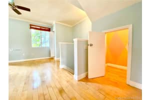 2811 NE 185th St, Aventura, FL 33180, Sold 05/17/21