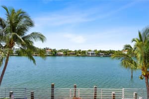 1560 Daytonia Rd, Miami Beach, FL 33141, Sold 01/29/21