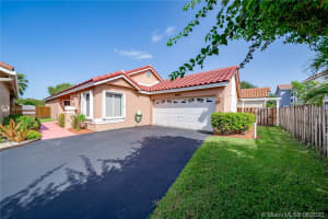 10129 NW 3rd Ct, Plantation, FL 33324, Sold 09/28/20