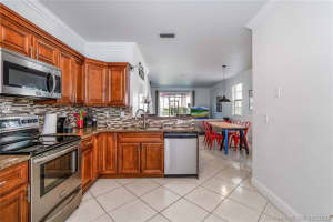 2029 Pompeii Ct, Weston, FL 33327, Sold 09/18/20