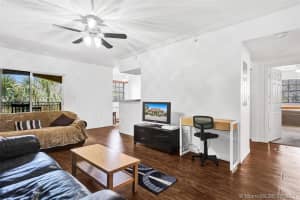 220 SW 116th Ave, Pembroke Pines, FL 33025, Sold 12/21/21