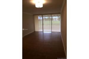 8870 Fontainebleau Blvd, Miami, FL 33172, Sold 08/25/20