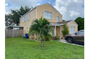 9924 W Daffodil Ln, Miramar, FL 33025, Sold 10/05/20
