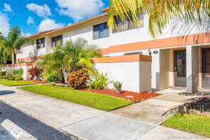 4225 SW 71st Ter, Davie, FL 33314, Sold 09/28/20