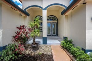 2830 Fairways Dr, Homestead, FL 33035, Sold 09/24/20