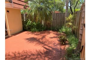 9923 NW 6th Pl, Plantation, FL 33324, Sold 10/08/21