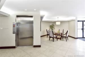 520 SE 12th St, Dania Beach, FL 33004, Sold 01/15/21