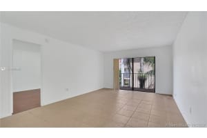 9301 SW 92nd Ave APT A319, Miami, FL 33176, Sold 12/04/20