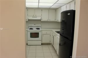 1300 NE Miami Gardens Dr #411e, Miami, FL 33179, Sold 10/15/20