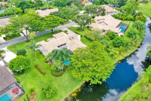 5000 NW 83rd Ln, Coral Springs, FL 33067, Sold 09/22/20