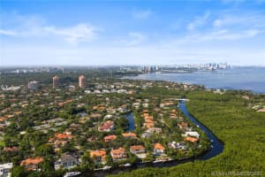 131 Paloma Dr, Coral Gables, FL 33143, Sold 03/23/21