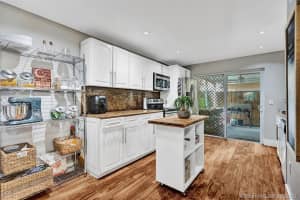 7765 W 29th Way APT 101, Hialeah, FL 33018, Sold 12/04/20
