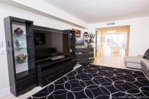 17555 Collins Ave, Sunny Isles Beach, FL 33160, Sold 03/12/21